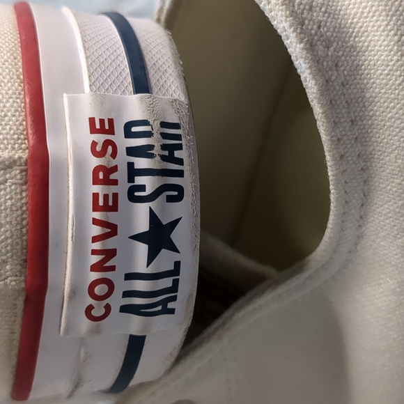 Converse Chuck Taylor All Star Low Top Sneakers. - Picture 13 of 16